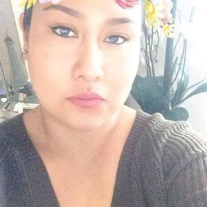 Meet your Posher, Gabriela